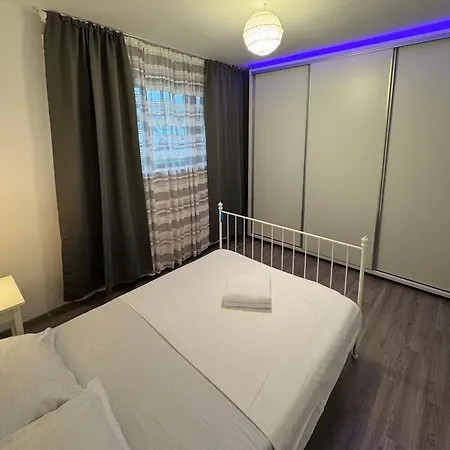 Lejlighed Solar D3, Private Parking, One Bedroom