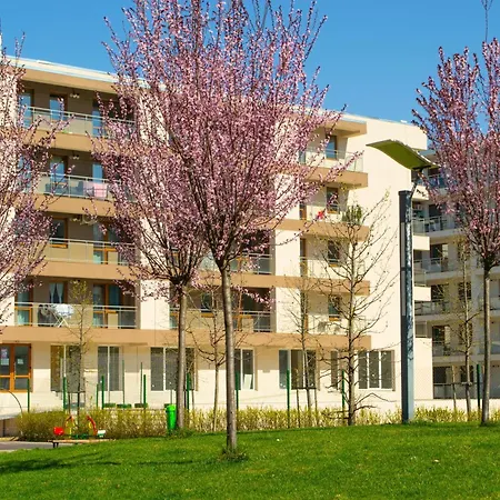 Solar D3, Private Parking, One Bedroom Апартаменты Бухарест